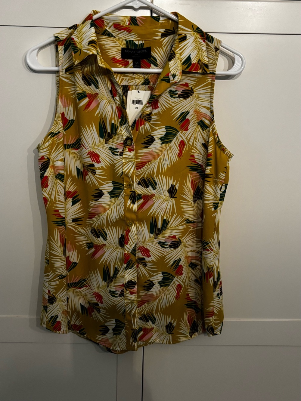 Banana Republic Mustard Tropical Print Sleeveless Button Front Top